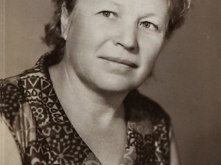 6. Клопова_Н.В._-_бывший_директор_школы_1966_г._